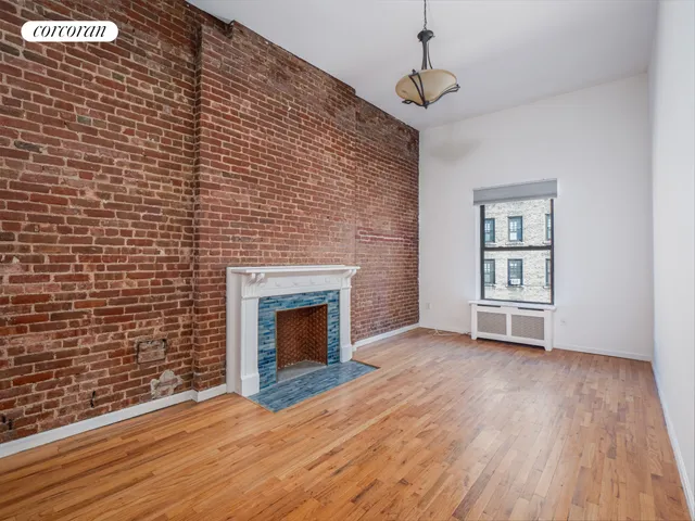 $5,950,000 | 54 West 71st Street | Upper West Side