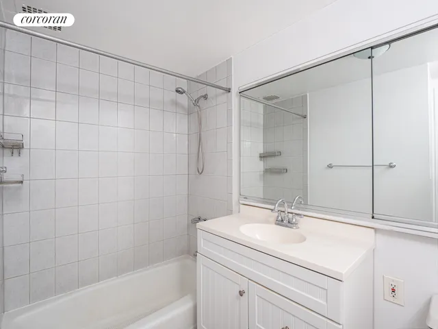 $5,950,000 | 54 West 71st Street | Upper West Side