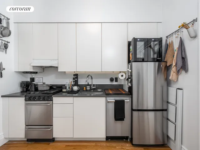 $5,950,000 | 54 West 71st Street | Upper West Side