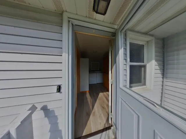 $1,749 | 406 East River Street, Monticello, MN 55362