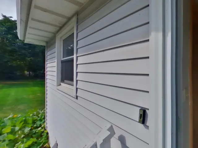 $1,749 | 406 East River Street, Monticello, MN 55362