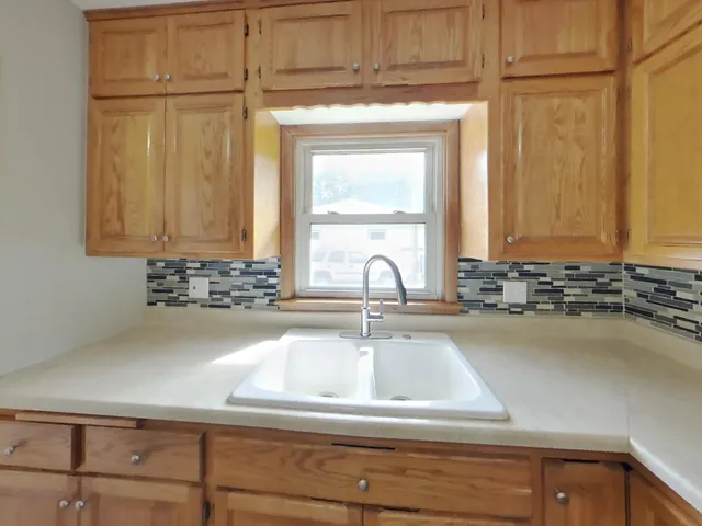 $1,749 | 406 East River Street, Monticello, MN 55362