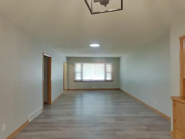 $1,749 | 406 East River Street, Monticello, MN 55362