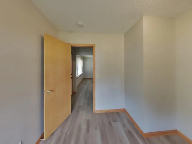 $1,749 | 406 East River Street, Monticello, MN 55362