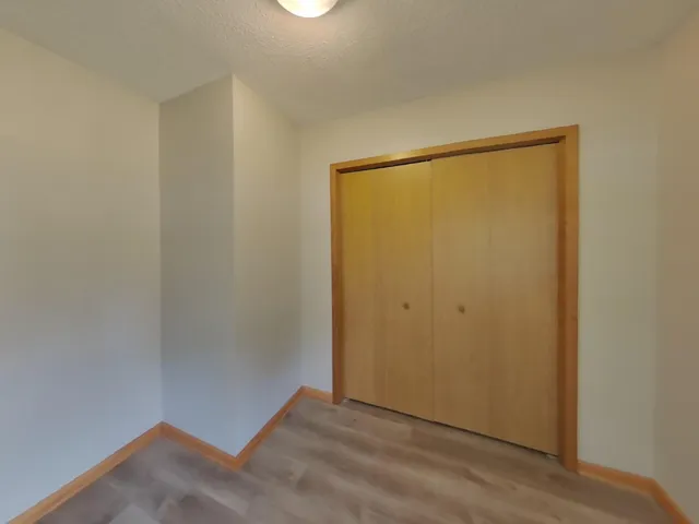 $1,749 | 406 East River Street, Monticello, MN 55362