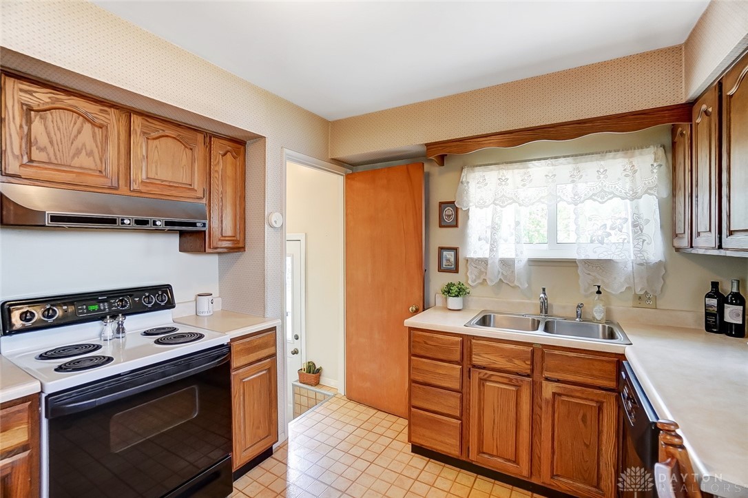 5417 Burkhardt Road Riverside, OH 45431 - Photo 12 of 38 Gallery Image 12