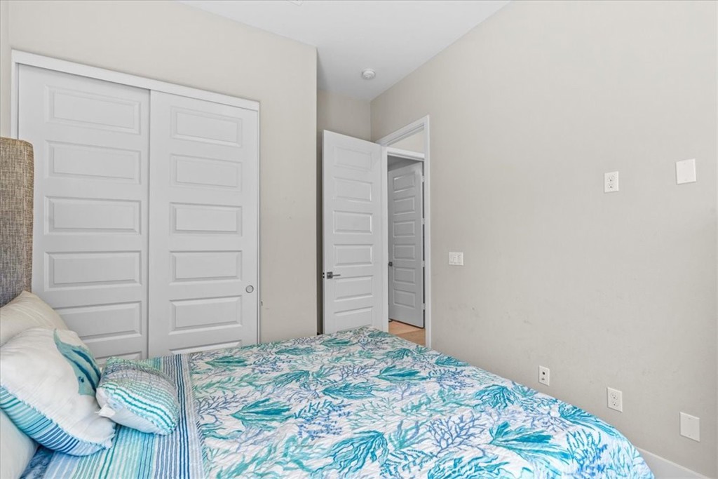 113 Source Irvine, CA 92618 - Photo 24 of 39 a view of room