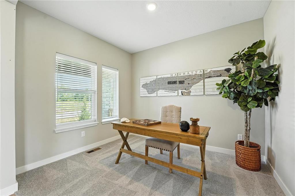 902 Southwest Bluebird Lane Oak Grove, MO 64075 - Photo 10 of 25