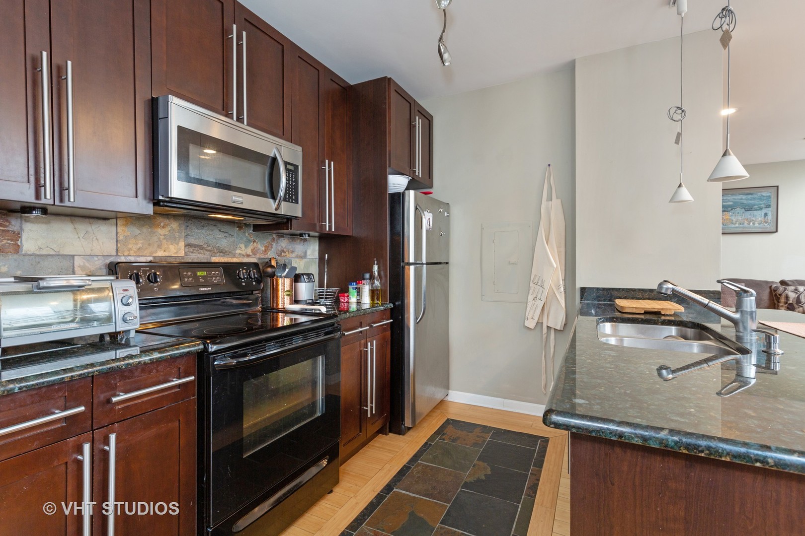 780 South Federal Street, Unit 704 Chicago, IL 60605 - Photo 8 of 12