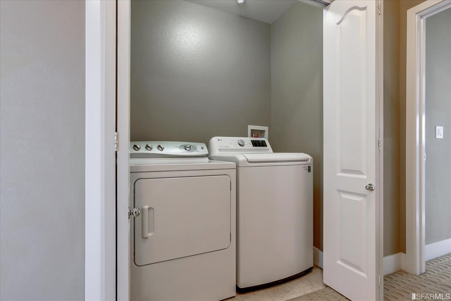 6010 Old Quarry Loop Oakland, CA 94605 - Photo 30 of 32 a utility room with dryer and washer