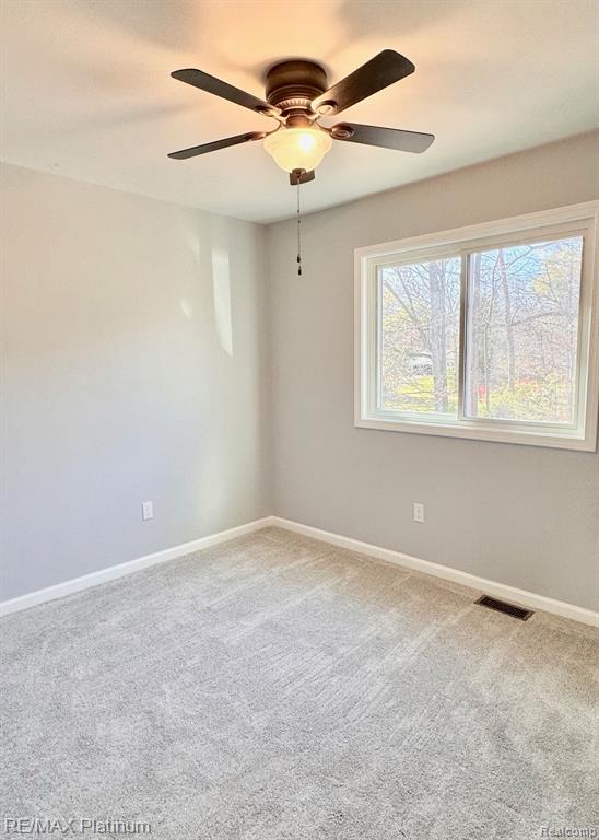 21410 Ruth Street Farmington Hills, MI 48336 - Photo 20 of 21