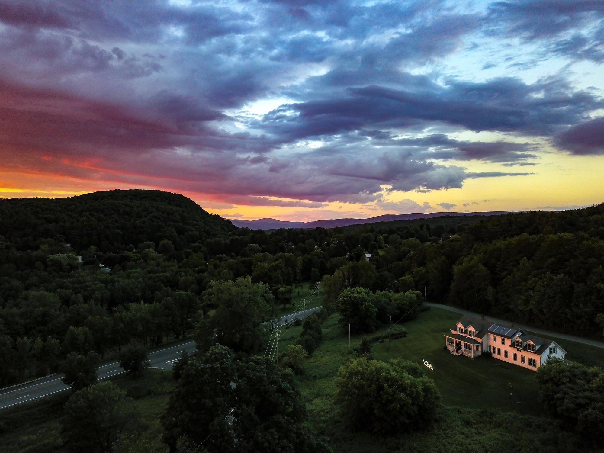 1629 North Mann Hill Road Pownal, VT 05261 - Photo 5 of 47