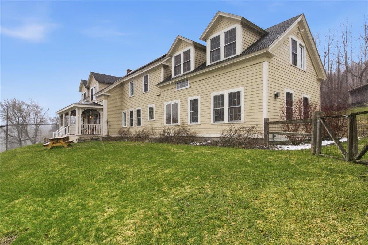 1629 North Mann Hill Road Pownal, VT 05261 - Photo 9 of 47