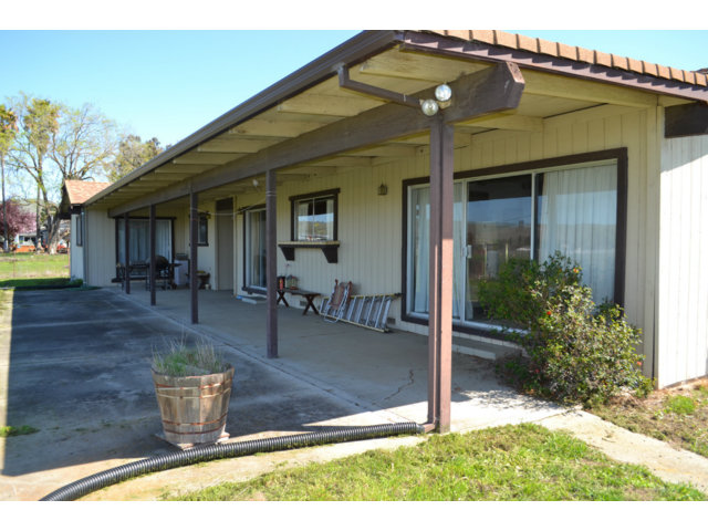 350 Spring Grove Road Hollister, CA 95023 - Photo 13 of 18 Gallery Image 13
