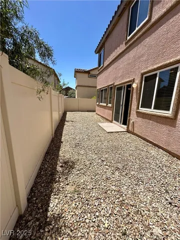 $1,745 | 6038 Devers Court, Las Vegas, NV 89118