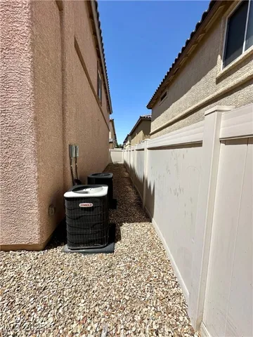 $1,745 | 6038 Devers Court, Las Vegas, NV 89118