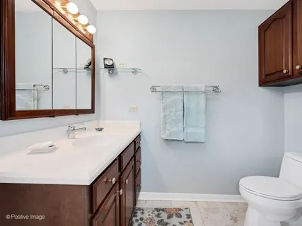 $599,900 | 703 East Redwood Lane, Arlington Heights, IL 60004