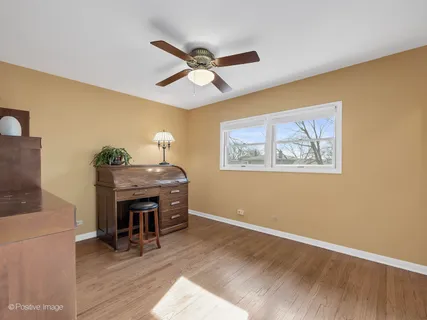 $599,900 | 703 East Redwood Lane, Arlington Heights, IL 60004