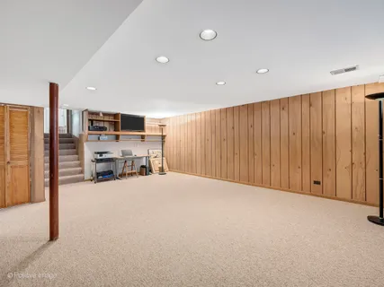 $599,900 | 703 East Redwood Lane, Arlington Heights, IL 60004