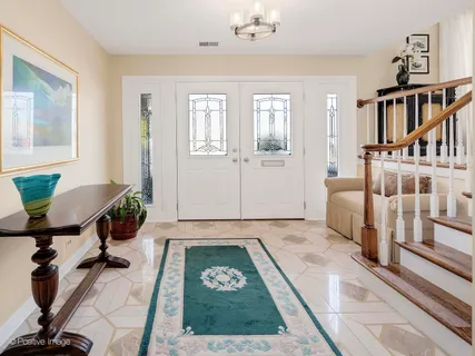 $599,900 | 703 East Redwood Lane, Arlington Heights, IL 60004
