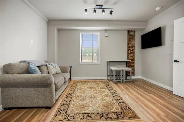 $2,750,000 | 1018 East Missouri Avenue, Kansas City, MO 64106