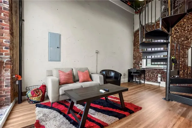 $2,750,000 | 1018 East Missouri Avenue, Kansas City, MO 64106