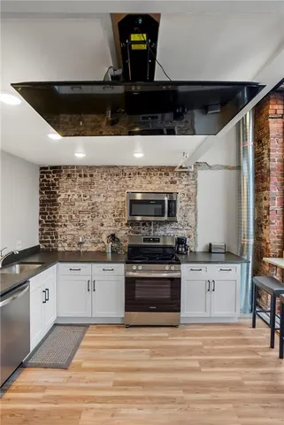 $2,750,000 | 1018 East Missouri Avenue, Kansas City, MO 64106