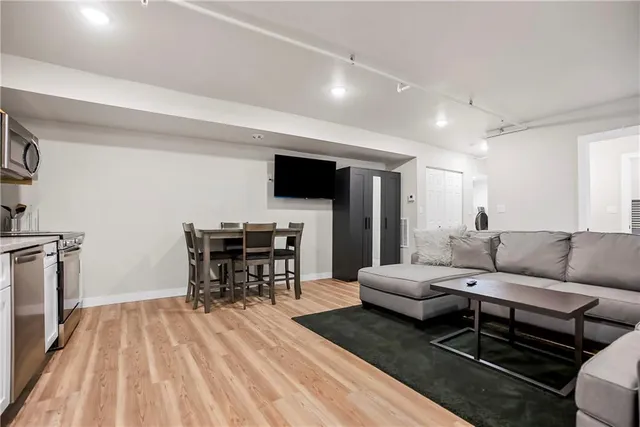 $2,750,000 | 1018 East Missouri Avenue, Kansas City, MO 64106