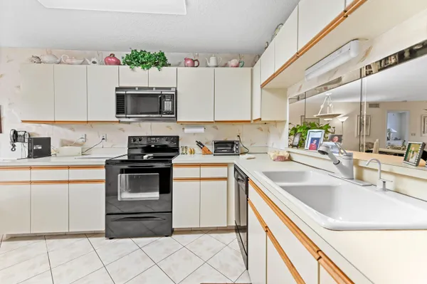 $202,000 | 15074 Witney Road, Unit 107, Delray Beach, FL 33484