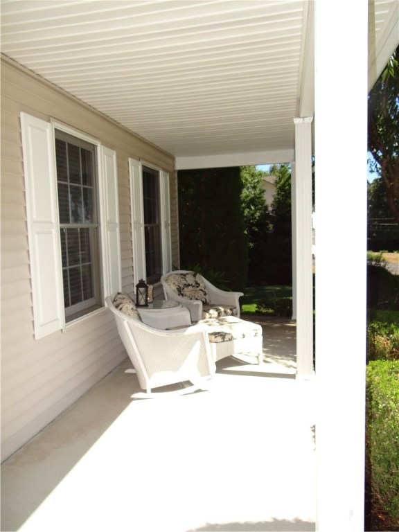 76 Fox Ridge Drive Cranston, RI 02921 - Photo 7 of 39 Gallery Image 7