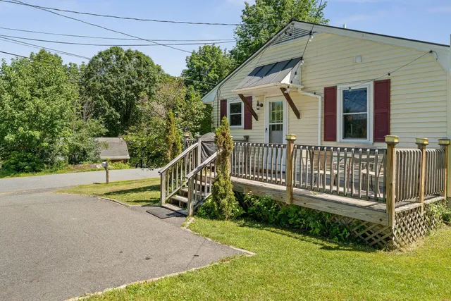 $449,500 | 37 Atwood Avenue, Woodstock, VT 05091