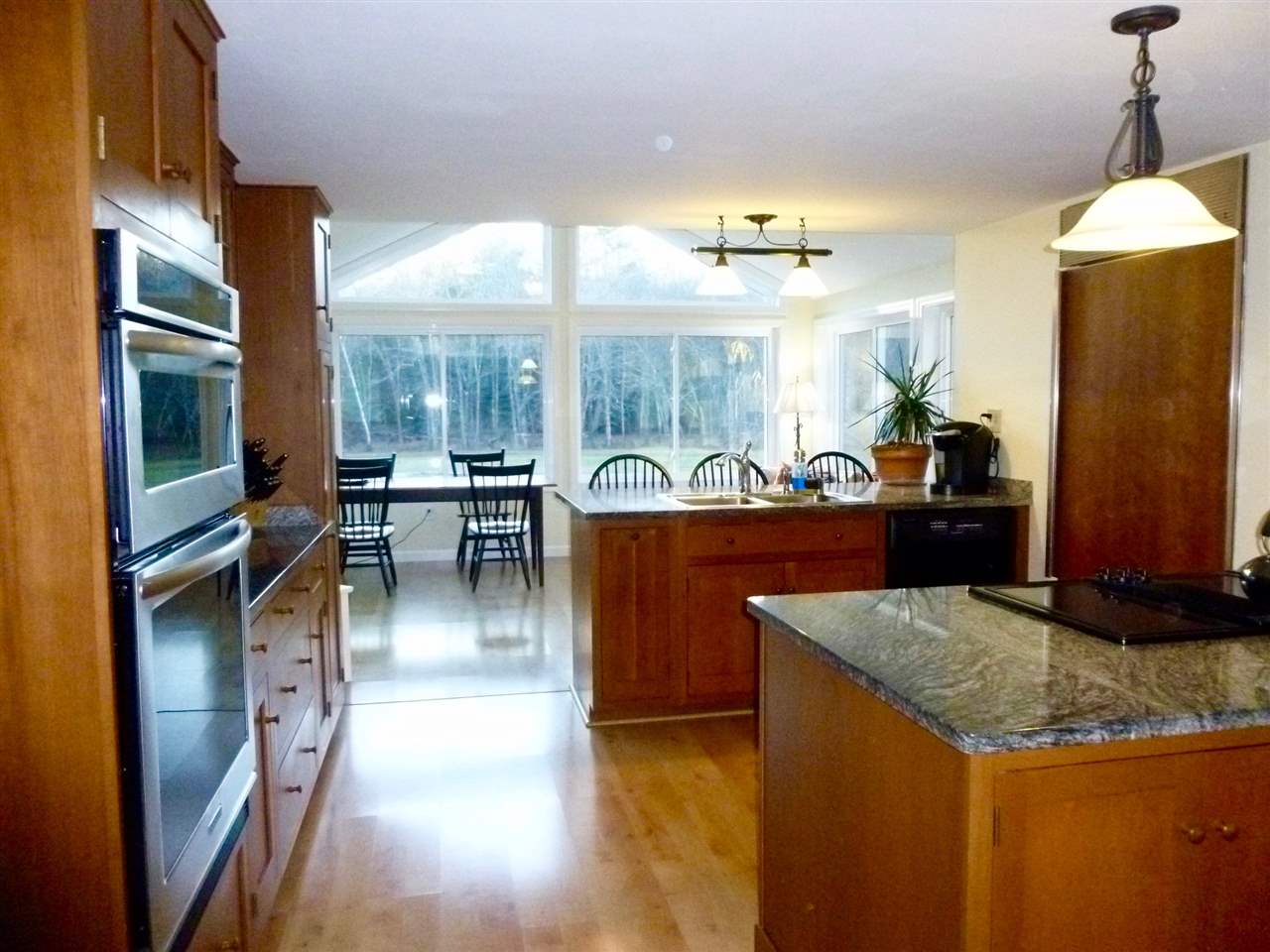 18 Brook Road Amherst, NH 03031 - Photo 10 of 34 Gallery Image 10