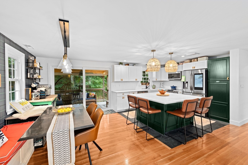 10 Grenadier Road Hingham, MA 02043 - Photo 6 of 42 Gallery Image 6