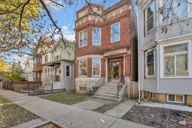 2843 West Fletcher Street Chicago, IL 60618 - Photo 15 of 17