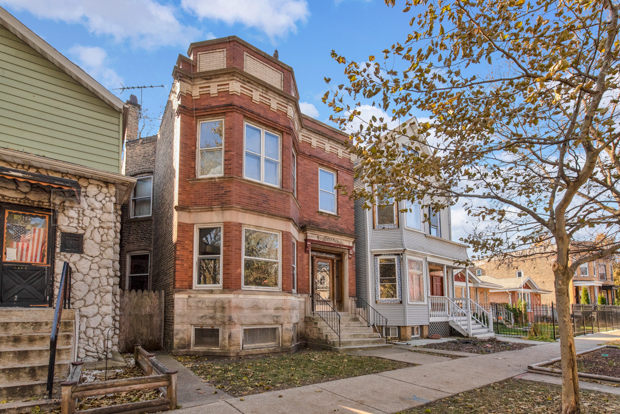 2843 West Fletcher Street Chicago, IL 60618 - Photo 16 of 17