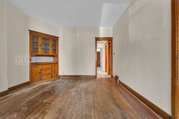 2843 West Fletcher Street Chicago, IL 60618 - Photo 6 of 17