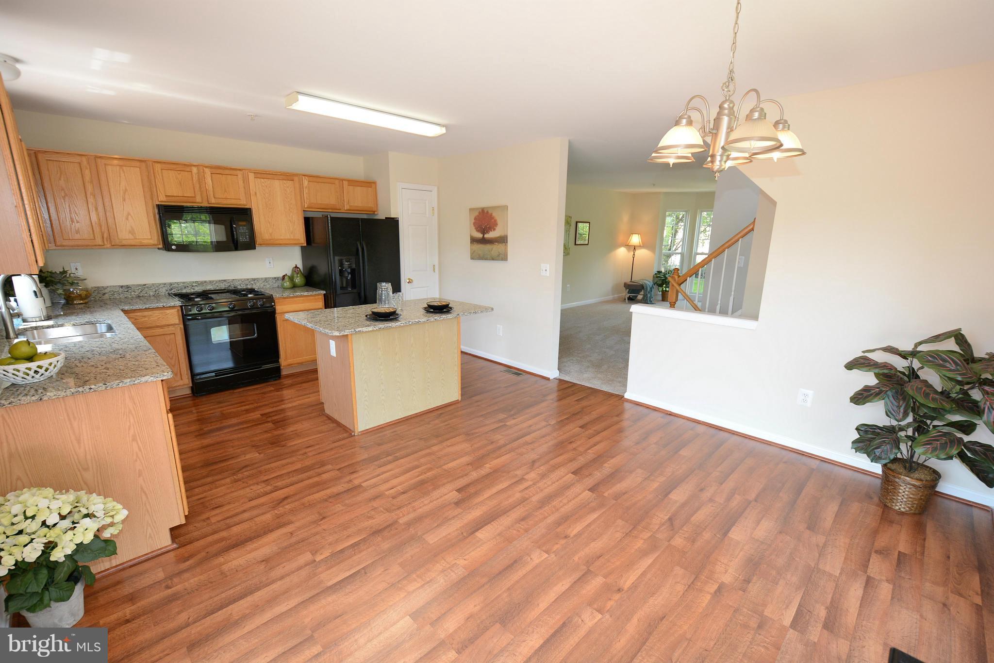 750 Howards Loop, Unit 53 Annapolis, MD 21401 - Photo 9 of 30 Kitchen