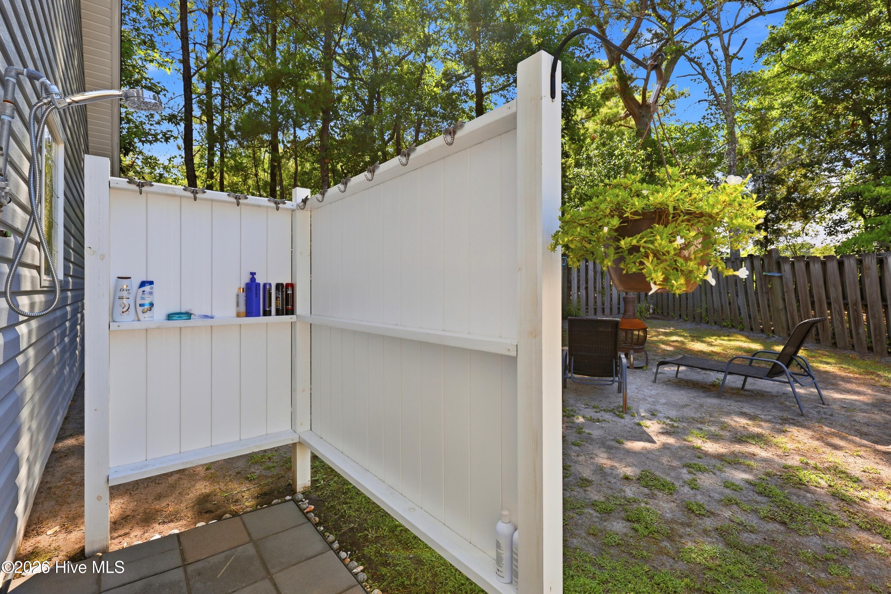 117 Cedar Tree Lane Southwest Calabash, NC 28467 - Photo 37 of 48 Outdoor shower.