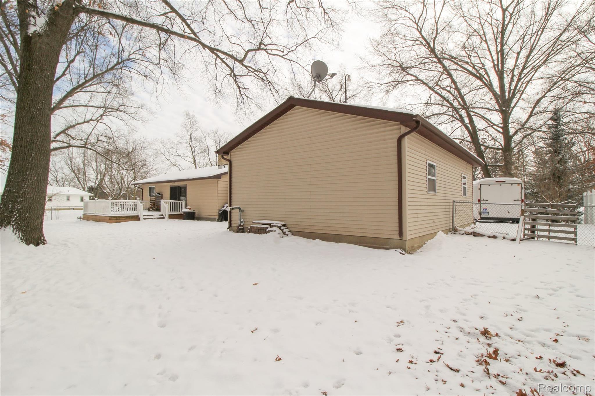 9292 Vienna Road Montrose, MI 48457 - Photo 31 of 33 31.JPG
