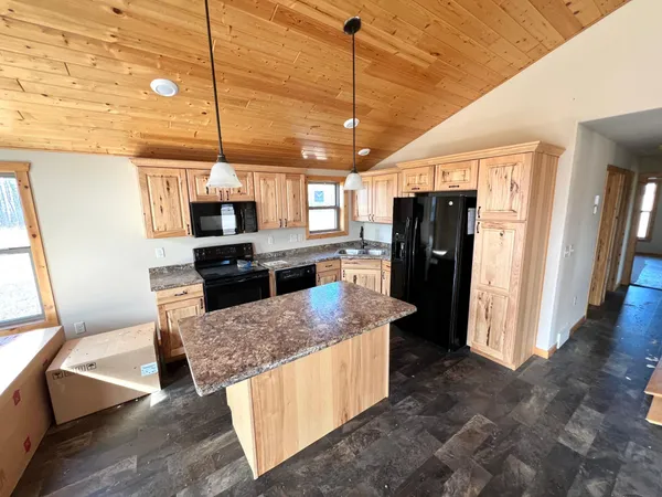 $189,000 | 11971 Scofield Road, Cook, MN 55723