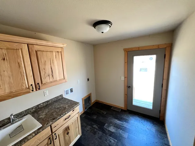 $189,000 | 11971 Scofield Road, Cook, MN 55723