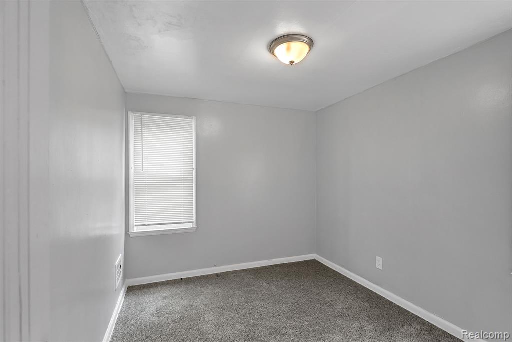 12710 Kelly Road Detroit, MI 48224 - Photo 18 of 23