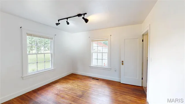 $117,000 | 121 East South Avenue, Greenville, IL 62246