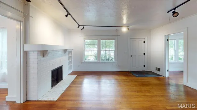 $117,000 | 121 East South Avenue, Greenville, IL 62246