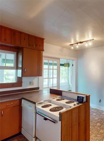 $117,000 | 121 East South Avenue, Greenville, IL 62246