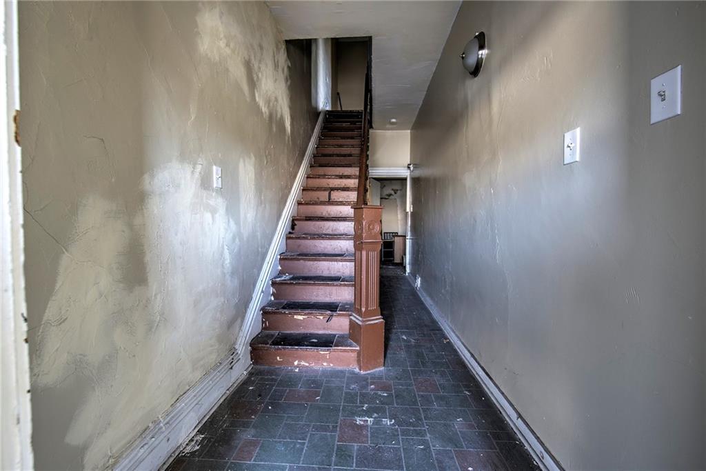 1253 Chartiers Avenue McKees Rocks, PA 15136 - Photo 3 of 19 Foyer leading to units...