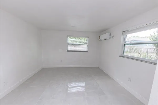 $1,500 | 902 Marshall Street, Clearwater, FL 33755