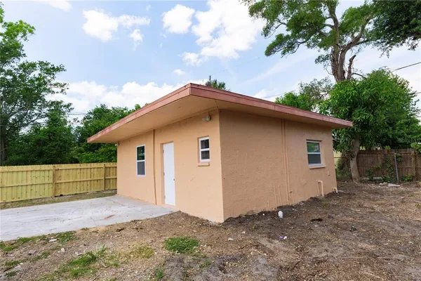 $1,500 | 902 Marshall Street, Clearwater, FL 33755