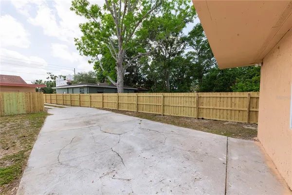 $1,500 | 902 Marshall Street, Clearwater, FL 33755