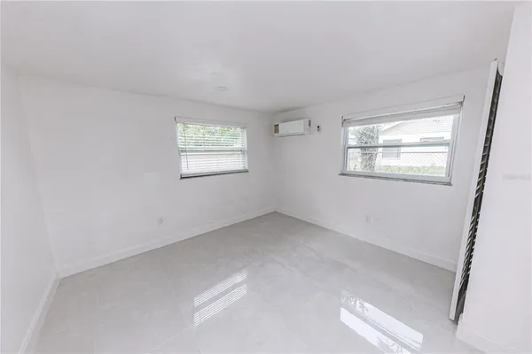 $1,500 | 902 Marshall Street, Clearwater, FL 33755